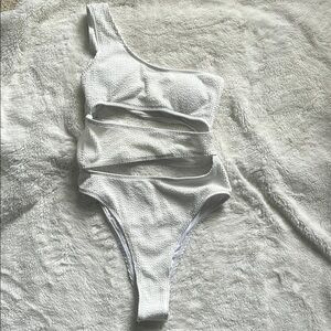 New White One-Shoulder Cutout Swimsuit